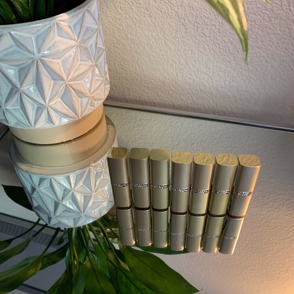 LOREAL - Picture 2 of 4